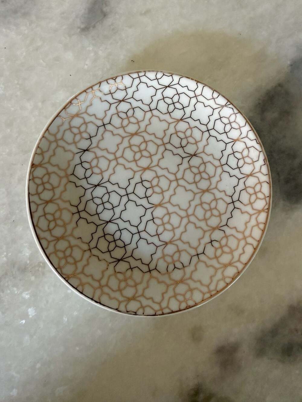 Kendra Scott Ceramic Filigree Ring Dish Gold and White